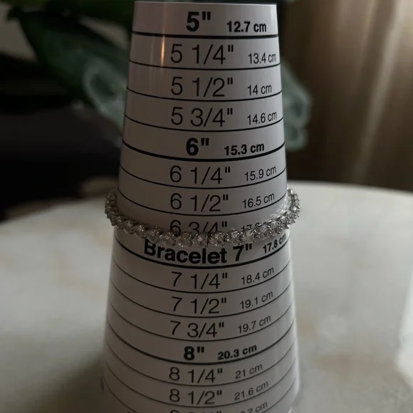 Silver heart CZ Tennis Bracelet - Picture 4 of 4